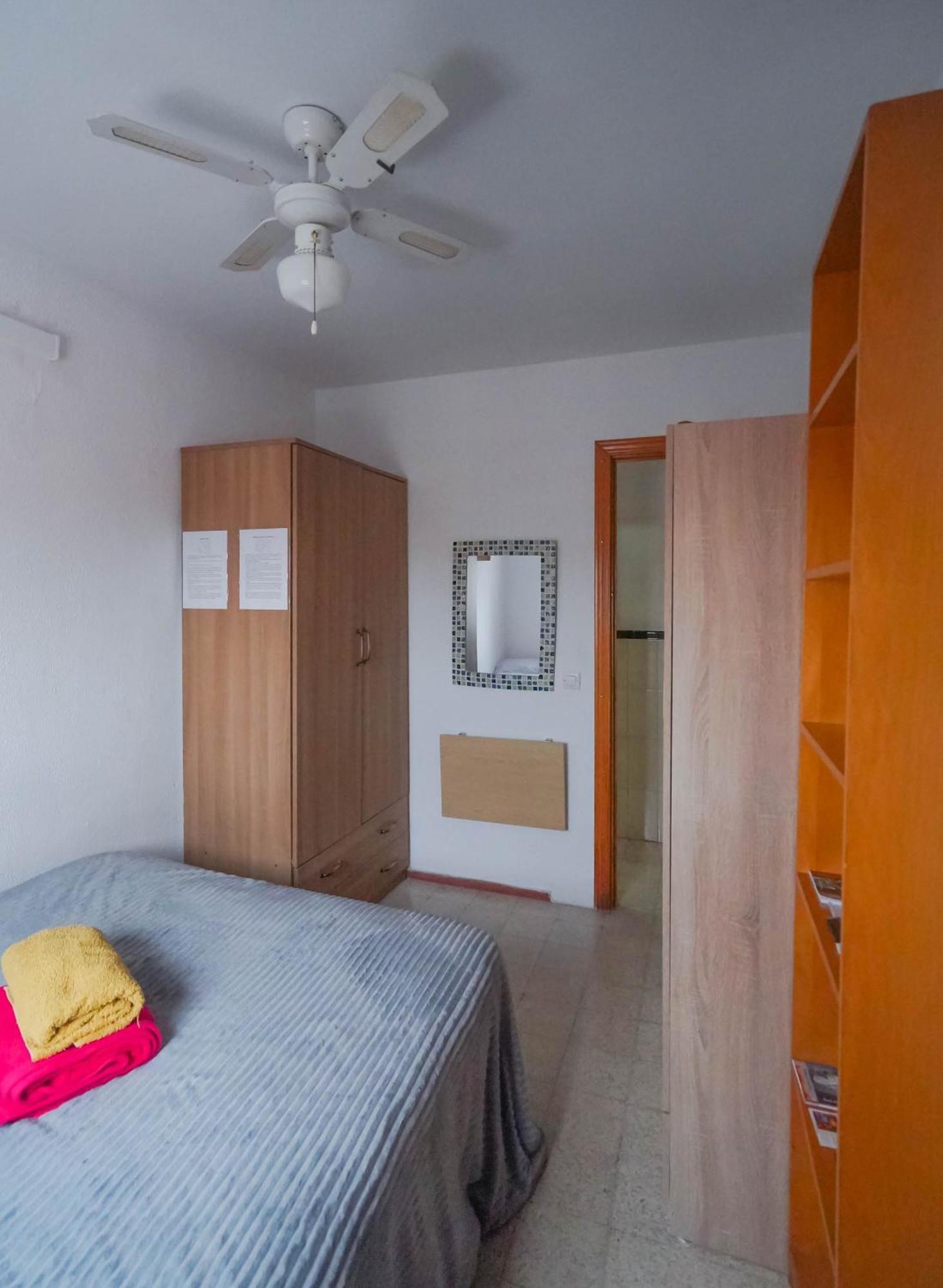Habitaciones Privadas Con Cama Doble En Sevilla Kültér fotó