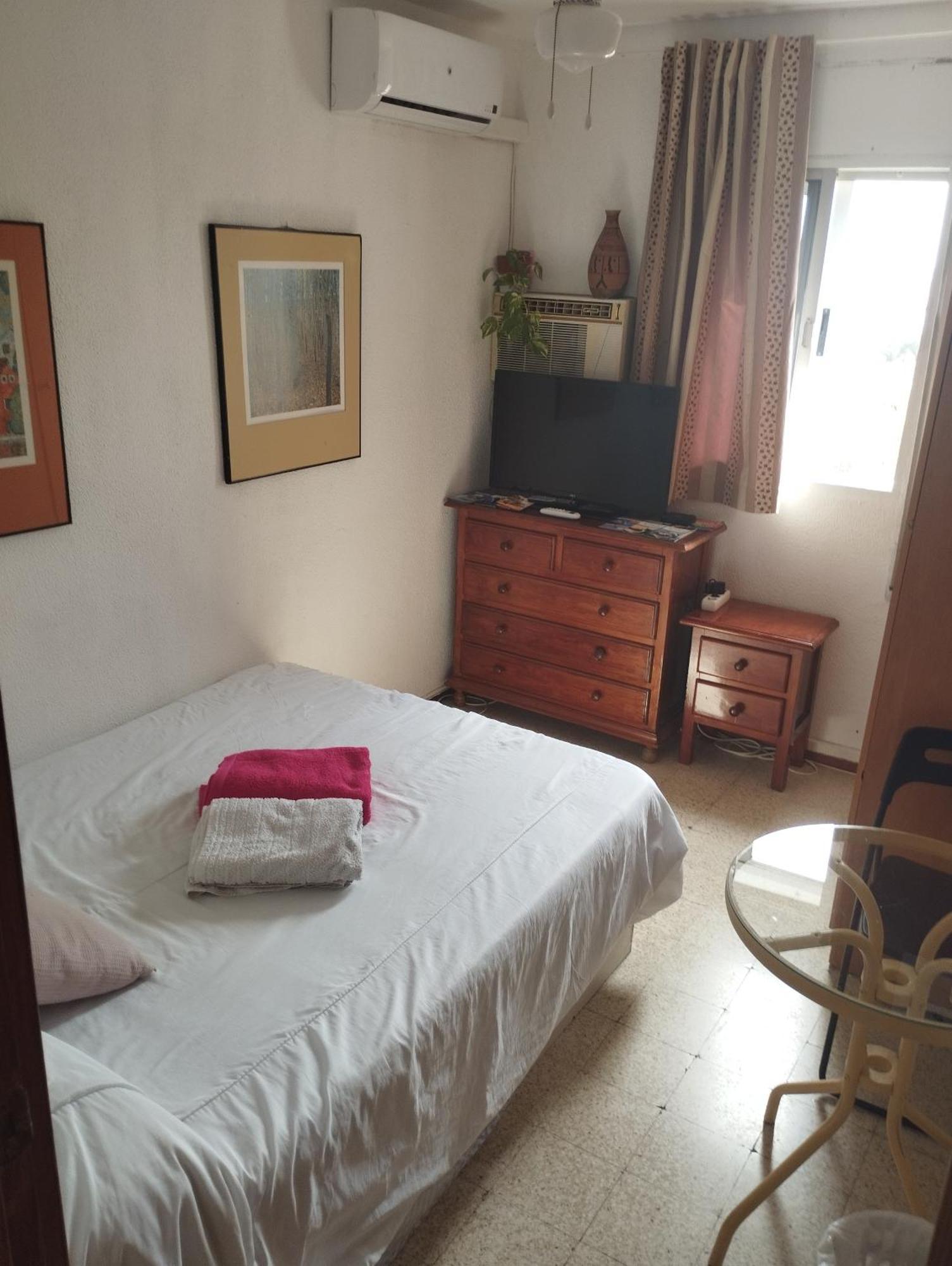 Habitaciones Privadas Con Cama Doble En Sevilla Kültér fotó